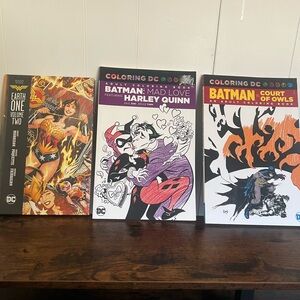 DC Comics Wonder Woman, Harley Quinn, and Batman Collection